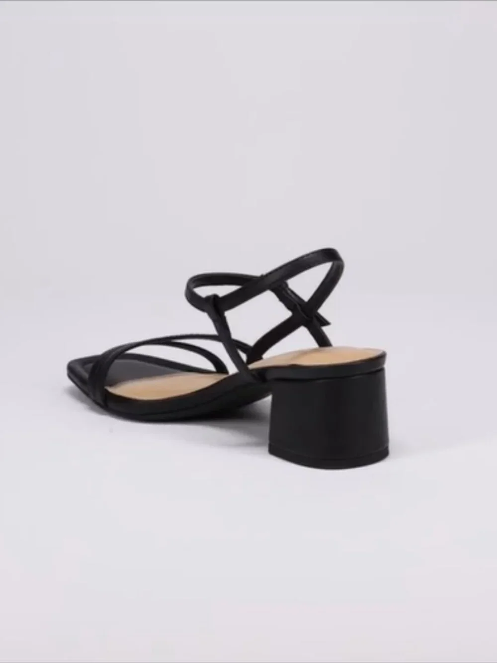 Black Sandals Low Heel Chunky Lauren Conrad Emerald 8.5 NEW 💜 RETAIL $55-
